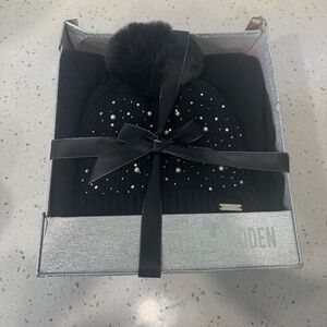 Steve Madden Silver Gift Box